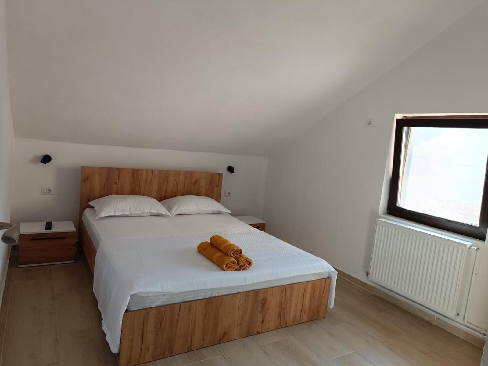 Apartament Casa Colt De Rai Ogradina Pokój zdjęcie