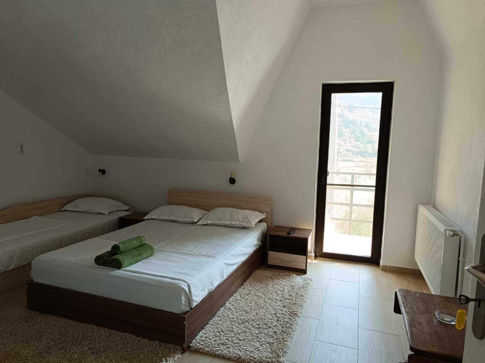Apartament Casa Colt De Rai Ogradina Zewnętrze zdjęcie