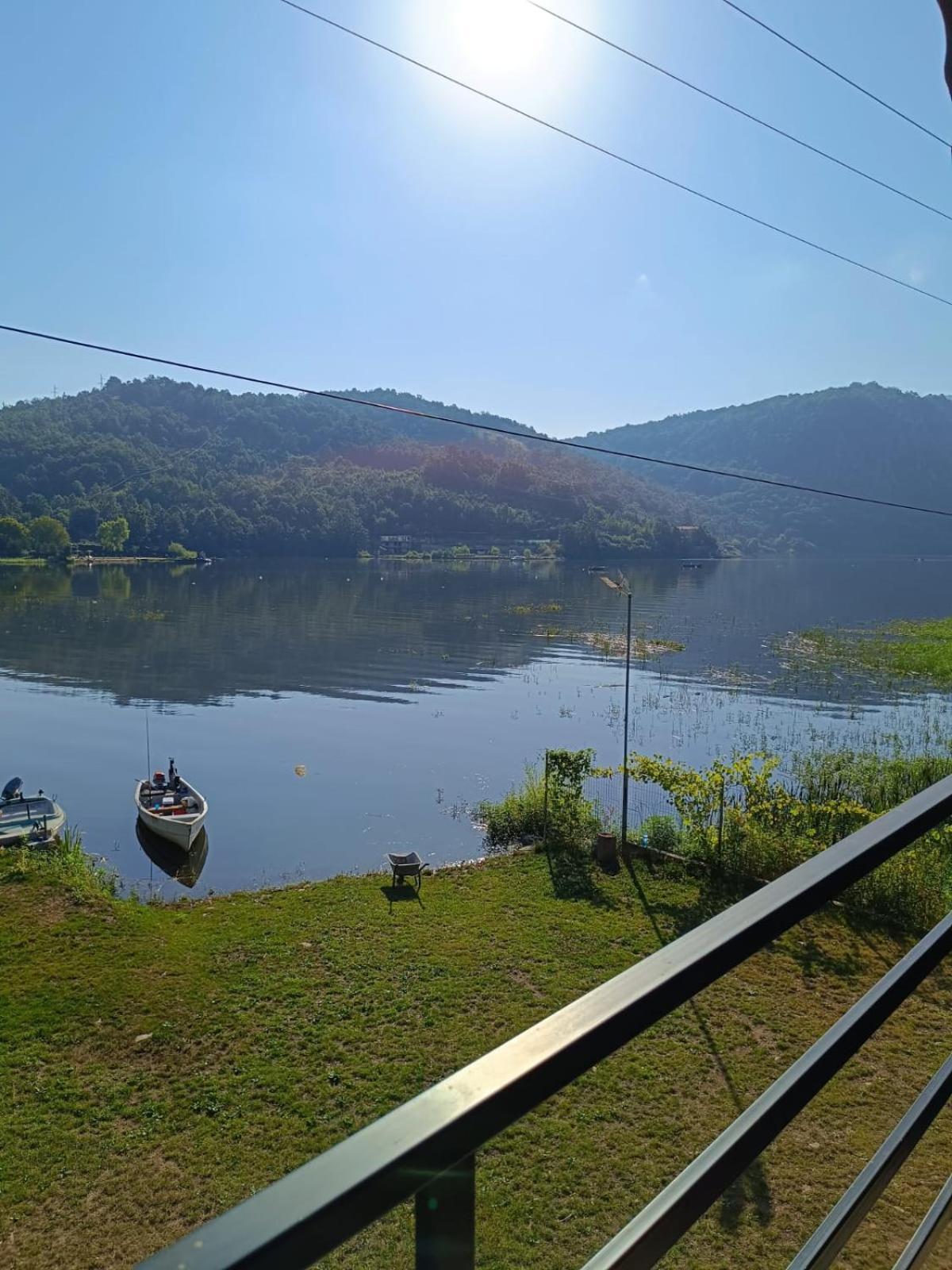 Apartament Casa Colt De Rai Ogradina Zewnętrze zdjęcie